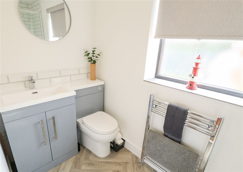 Bathroom at Sandy Toes, Sutton-On-Sea