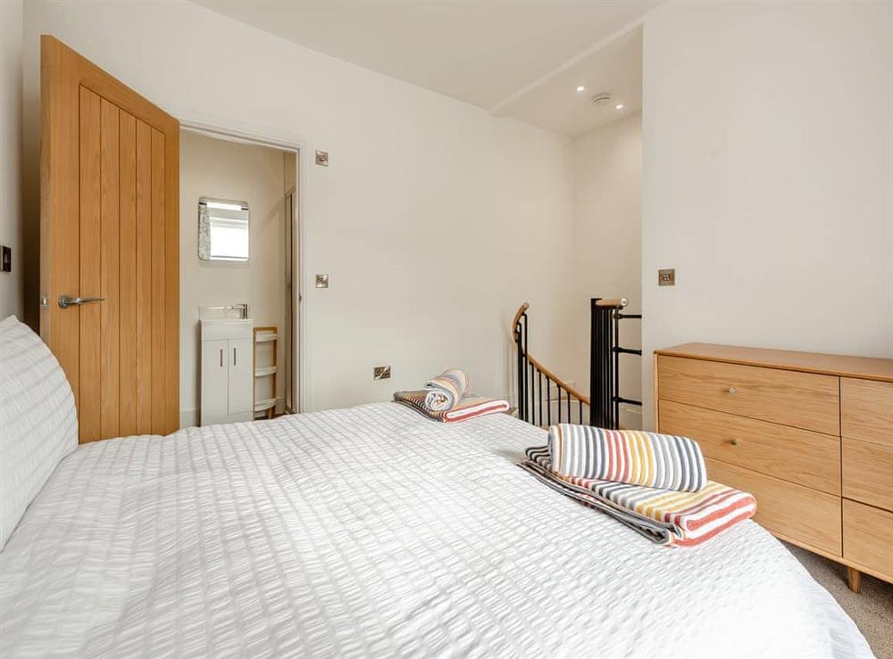 Double bedroom (photo 4) at Sandy View in Saundersfoot, Dyfed