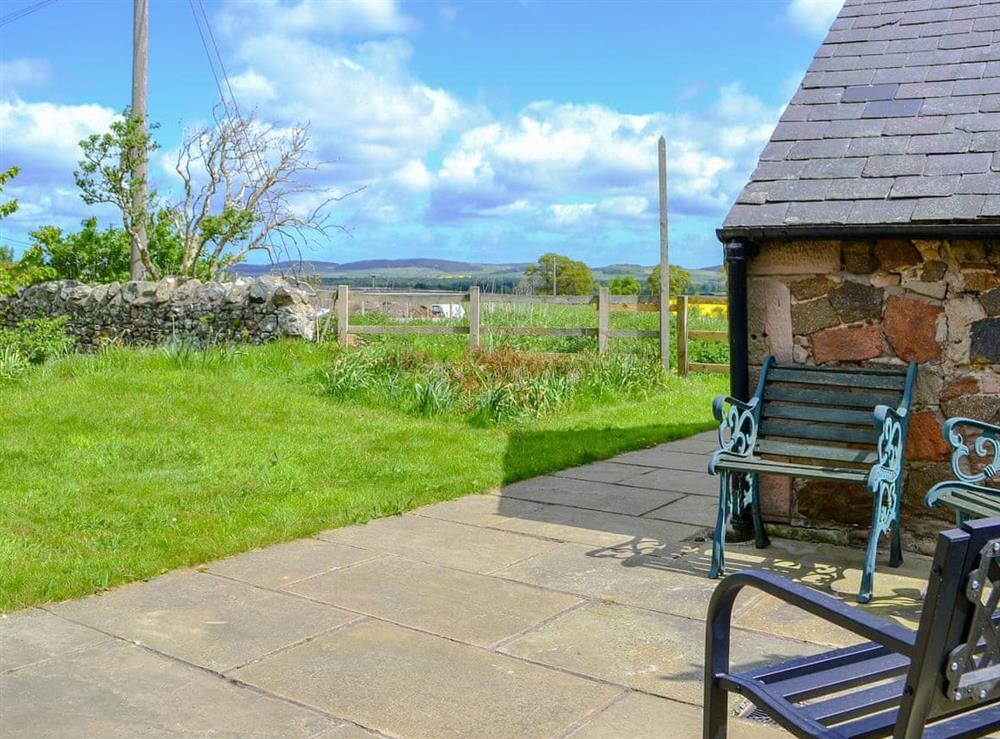 Sitting out area in the garden at Sandyhouse Cottage in Milfield, near Wooler, Northumberland