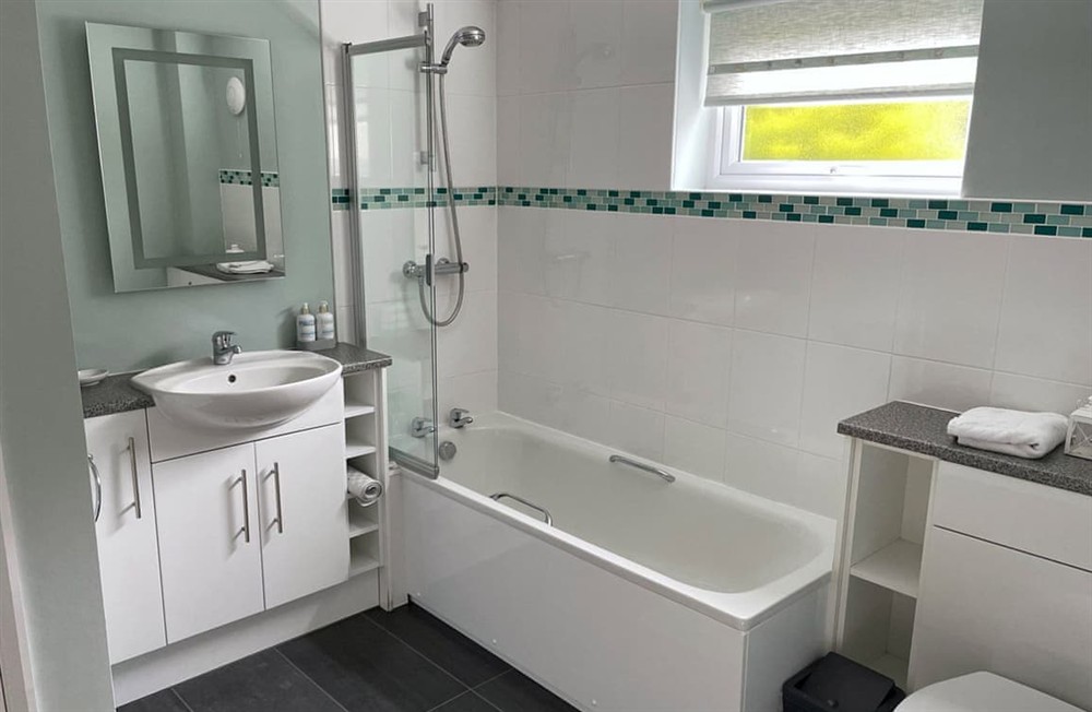 Bathroom at Sarum in Boscastle, Cornwall