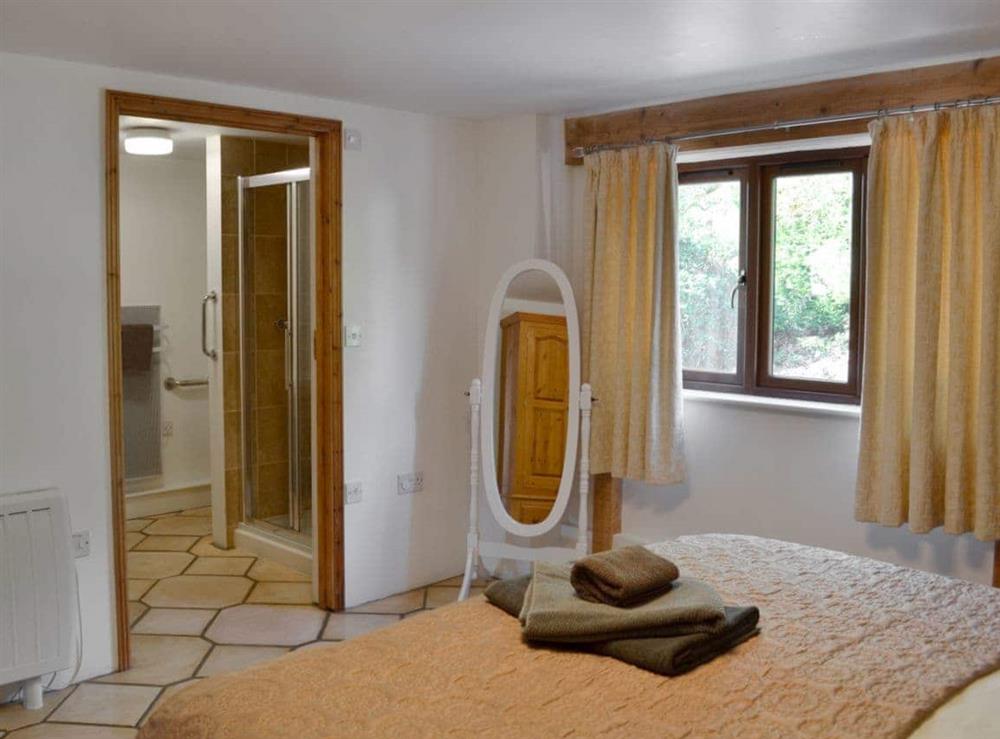 Double bedroom with en-suite at Saunders Oast Barn in Guestling, Nr Hastings, East Sussex., Great Britain