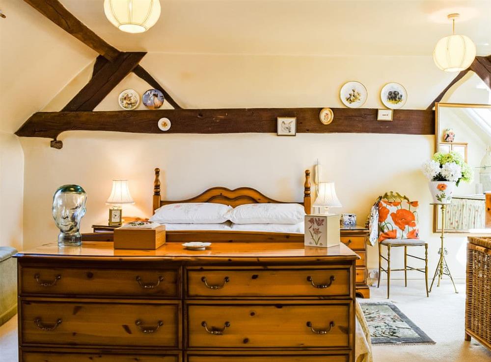 Double bedroom at Saxon Barn in Bidford-on-Avon, Warwickshire