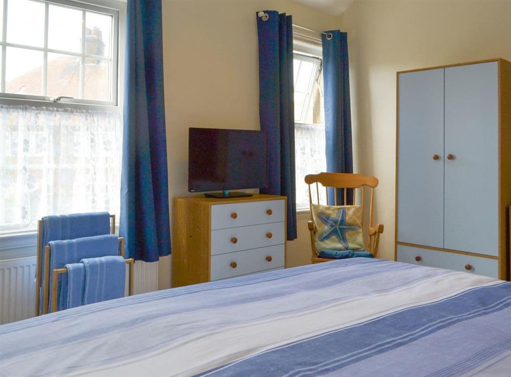 Double bedroom (photo 2) at Say Shells in Filey, North Yorkshire