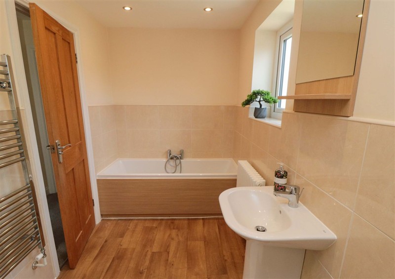 Bathroom (photo 2) at Scalby Grove Cottage, Scalby