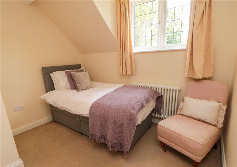 Bedroom (photo 4) at Scalby Grove Cottage, Scalby