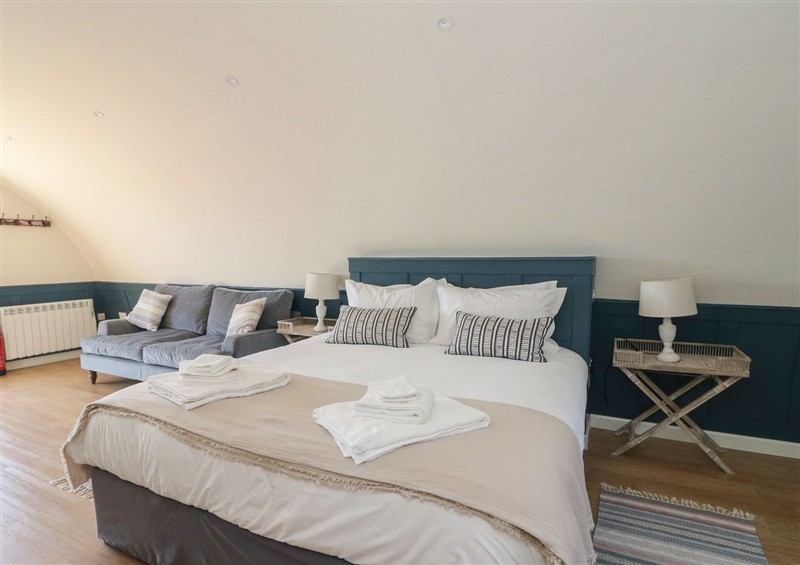 This is a bedroom (photo 3) at Scarba, Cullipool