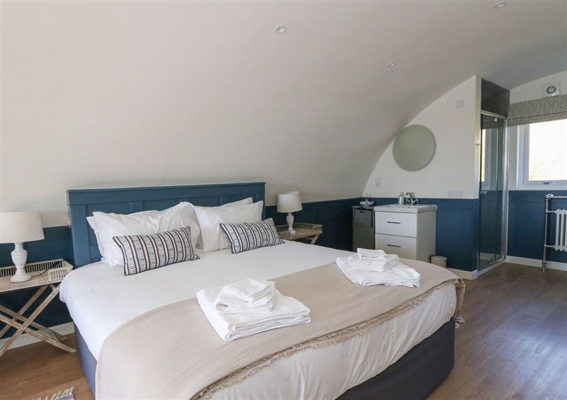 This is a bedroom (photo 5) at Scarba, Cullipool