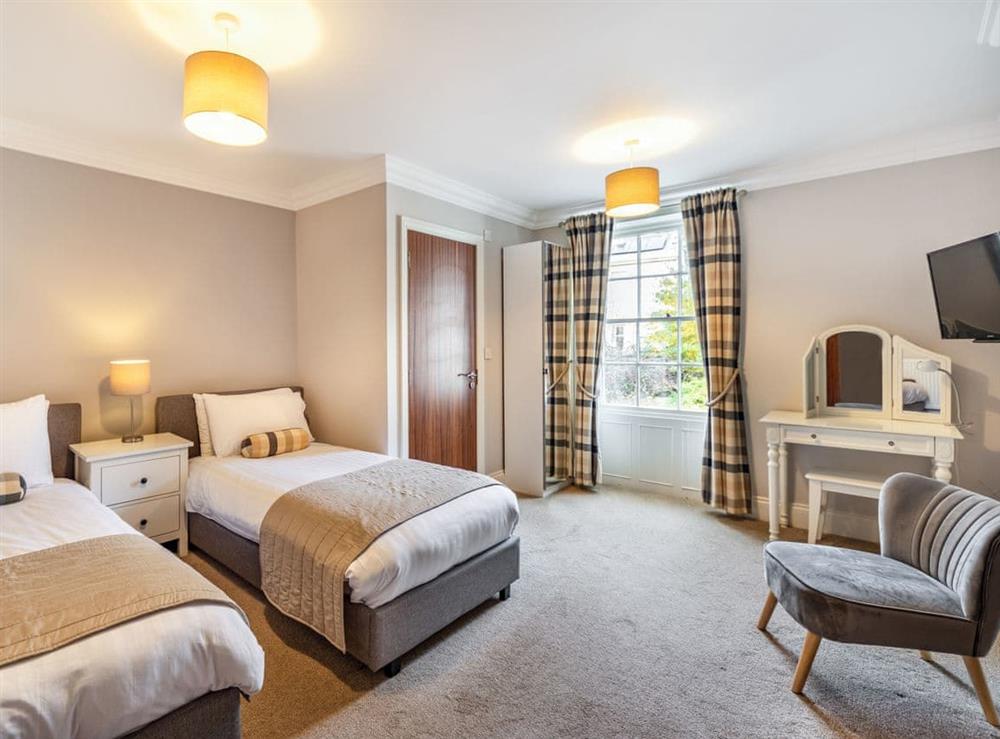 Twin bedroom at The Scotch Arms Mews, 