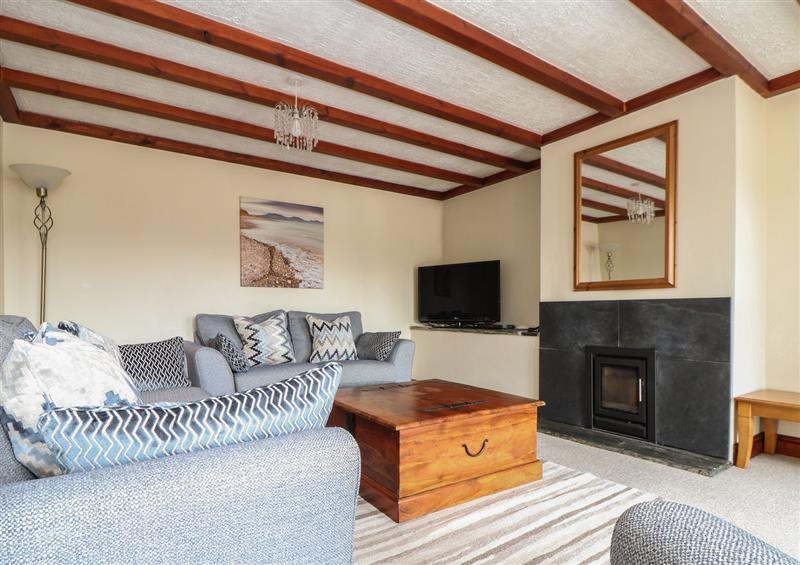 Relax in the living area at Scrumpy, Mullion
