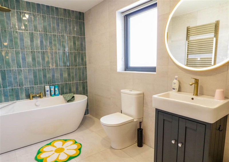 The bathroom at Sea and Sky, Donaghadee