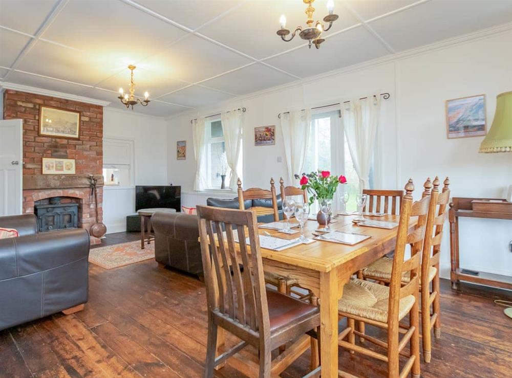 Living room/dining room at Sea Bank Cottage in Anderby Creek, Lincolnshire