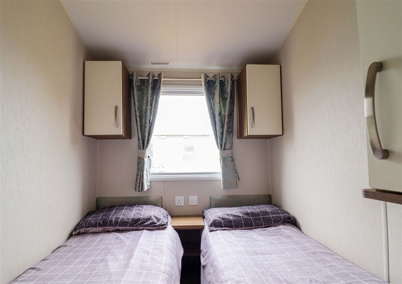 One of the bedrooms (photo 2) at Sea Breeze C38 Dyffryn Seaside Estate, Dyffryn Ardudwy