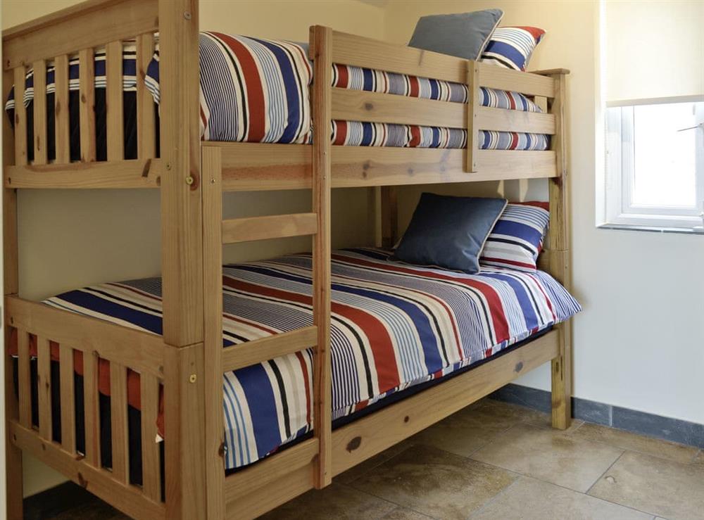 Bunk bedroom at Sea Breeze in Carmarthen, Dyfed