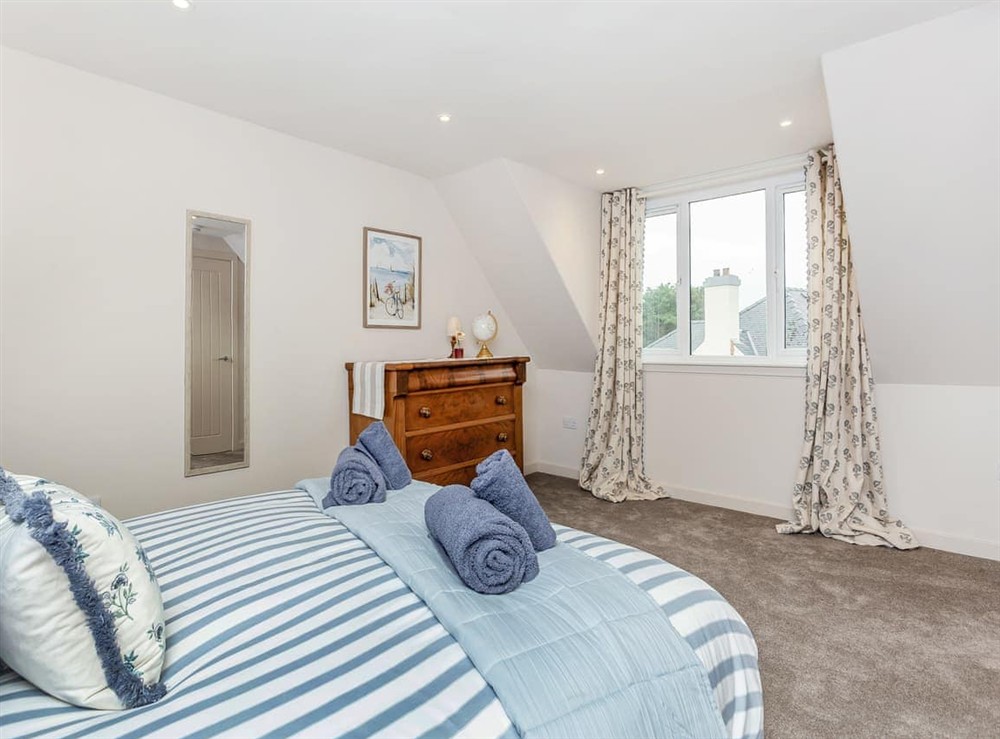 Double bedroom (photo 3) at Sea Breezes in Ballintore, Ross-Shire