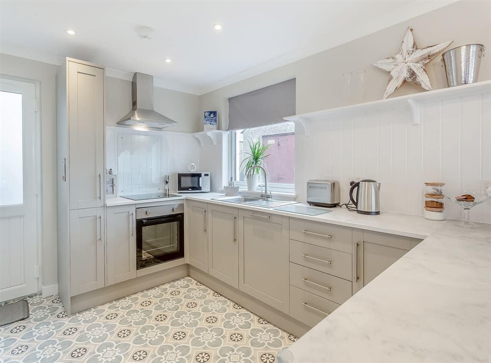 Kitchen (photo 2) at Sea Breezes in Ballintore, Ross-Shire