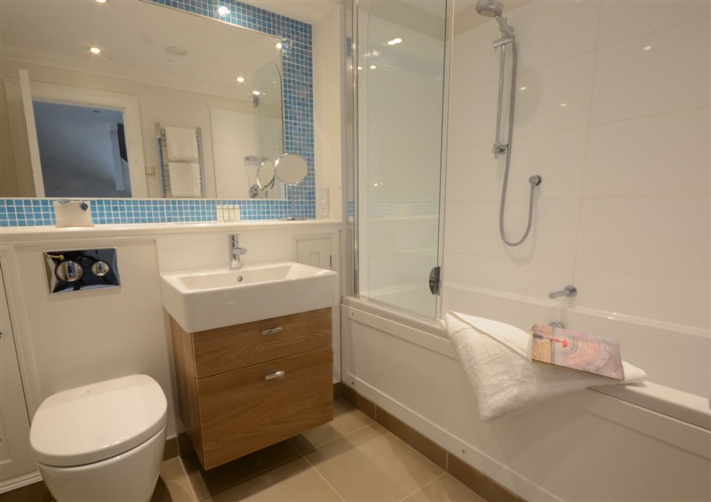 The bathroom at Sea Crest, Aldeburgh