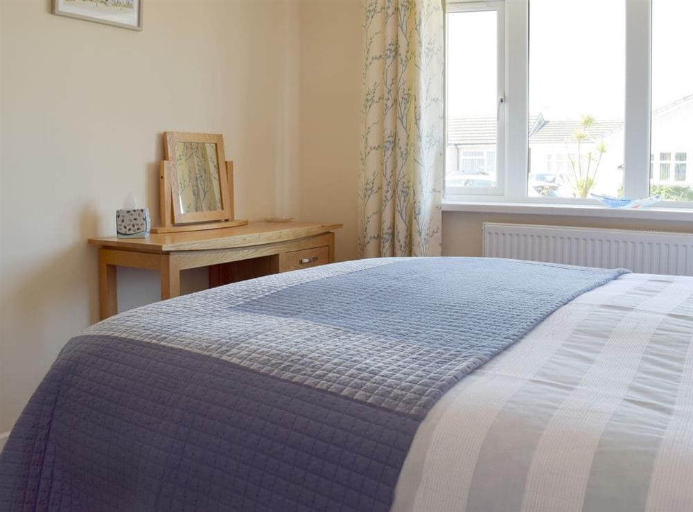 Peaceful double bedroom at Sea Dreams in Saundersfoot, Dyfed