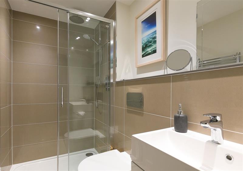 This is the bathroom at Sea Glass, Carbis Bay