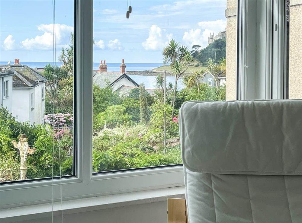Fabulous views of St Michael’s Mount from the dining room and kitchen (photo 2) at Sea Glass in Marazion, Cornwall