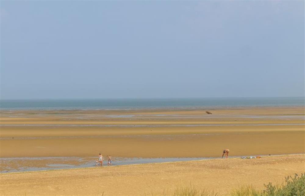 A wonderful expanse of sandy beach at Hunstanton (photo 2) at Sea Holly Cottage, Snettisham near Kings Lynn