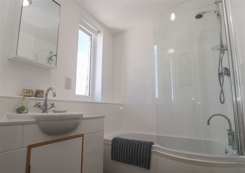 The bathroom at Sea Holly, St Just