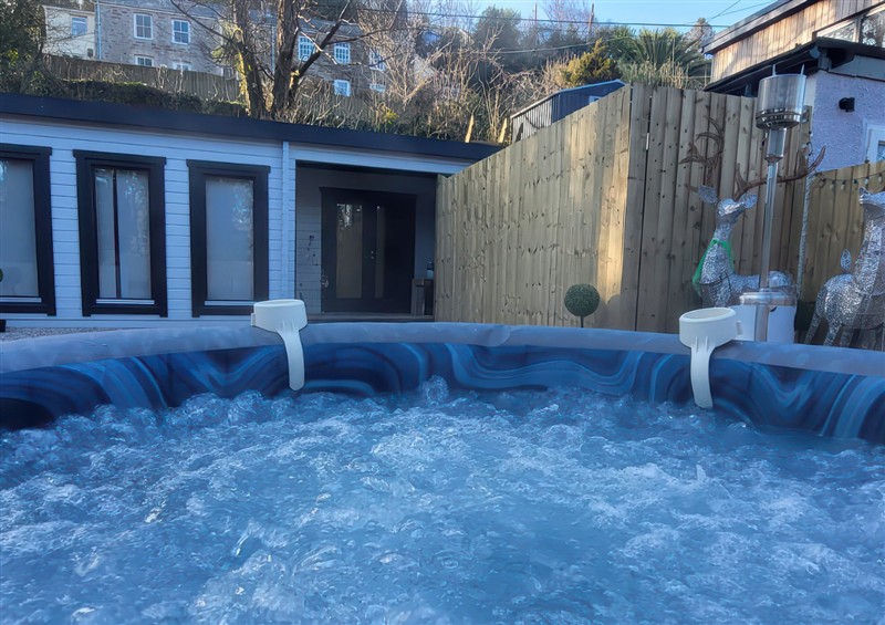The hot tub at Sea La Vie, Perranporth