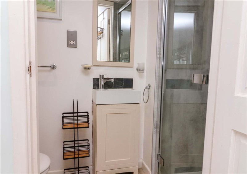 The bathroom at Sea Sanctuary, Northam