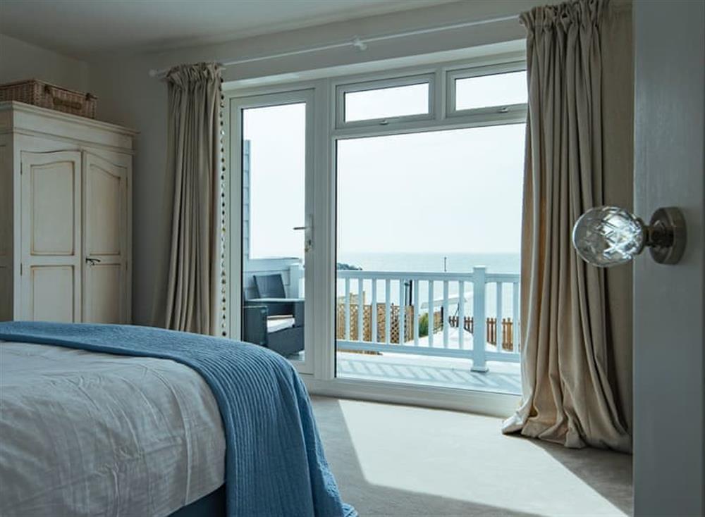 Double bedroom (photo 10) at Sea Song in Middleton-on-Sea, England