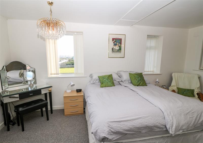 This is a bedroom at Sea View Apartment, Pwllheli