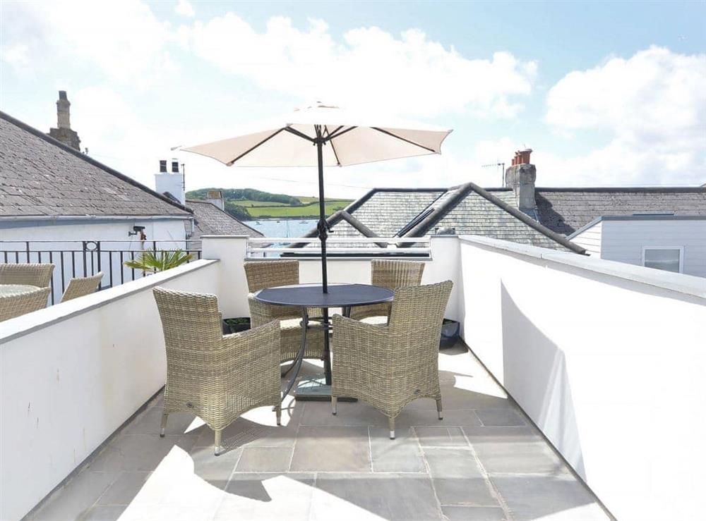 Sitting-out-area at Sea View in St Mawes, Cornwall