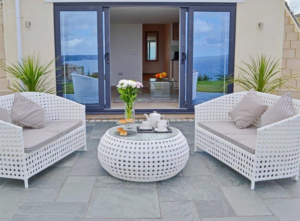Sitting-out-area at Sea Vista in Port Isaac, Cornwall