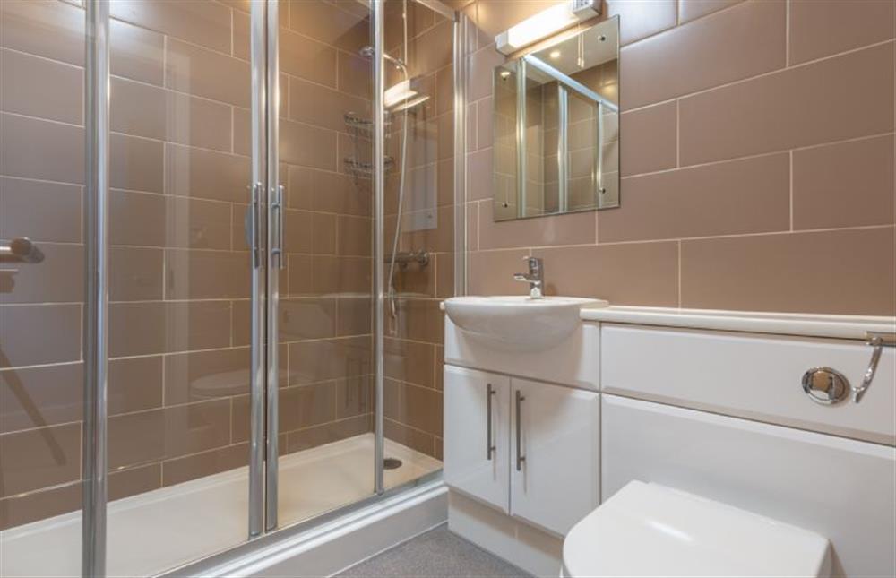 En suite shower room with large walk in shower at Seaborne, Wells-next-the-Sea