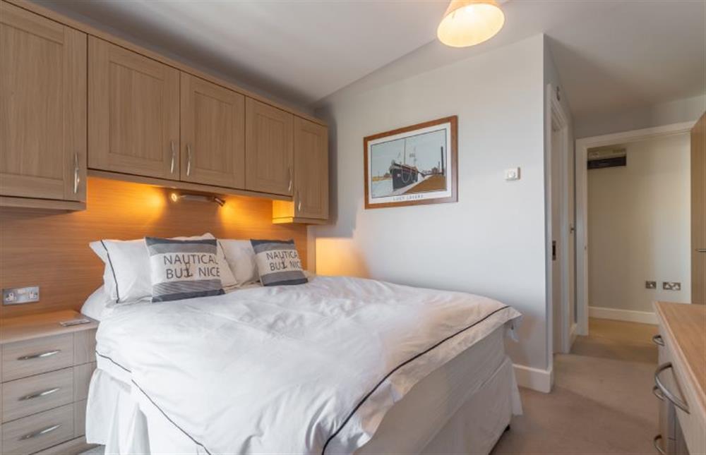 King size bedroom with plenty of cupboard space at Seaborne, Wells-next-the-Sea