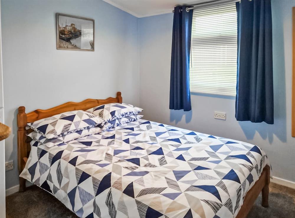 Double bedroom at Seabreeze in Llangain, Dyfed