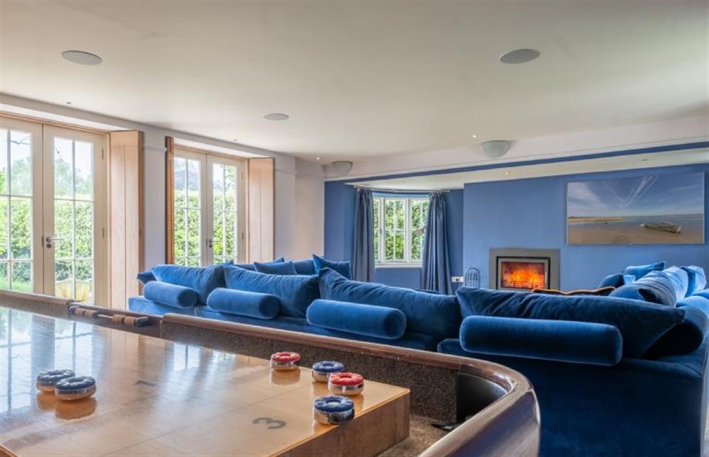 Sitting room with shuffle board