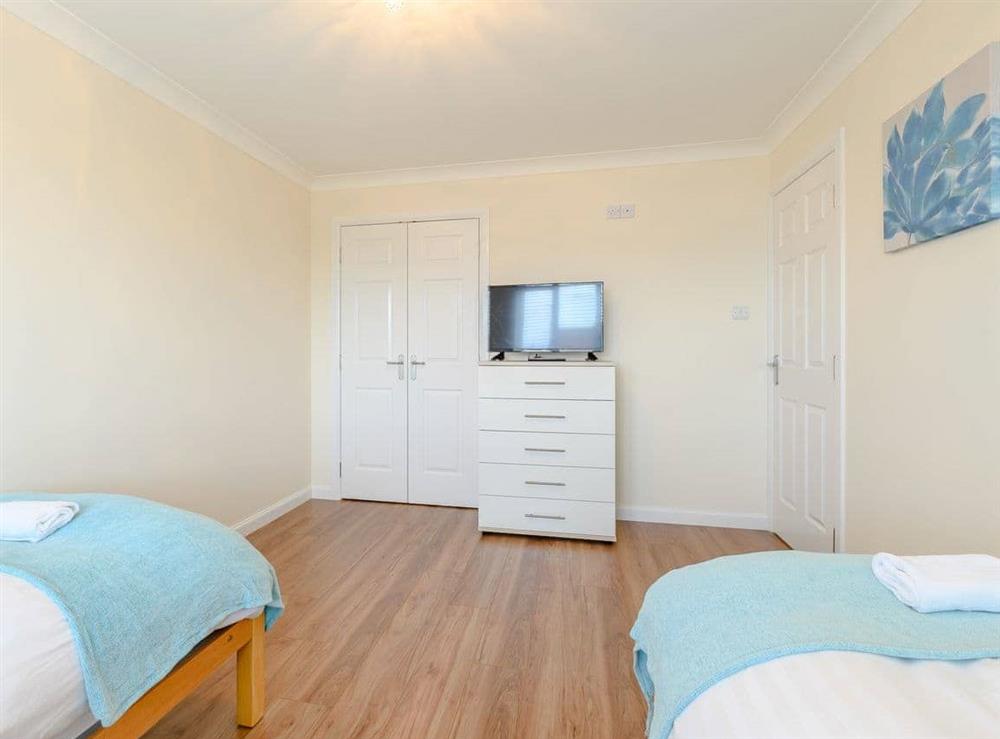 Twin bedroom (photo 2) at Seaglass House in Beadnell, Northumberland