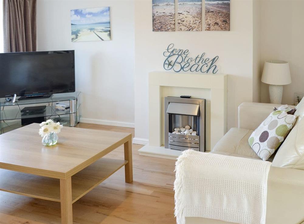 Welcoming living room at Seagull Cottage in Portreath, Cornwall