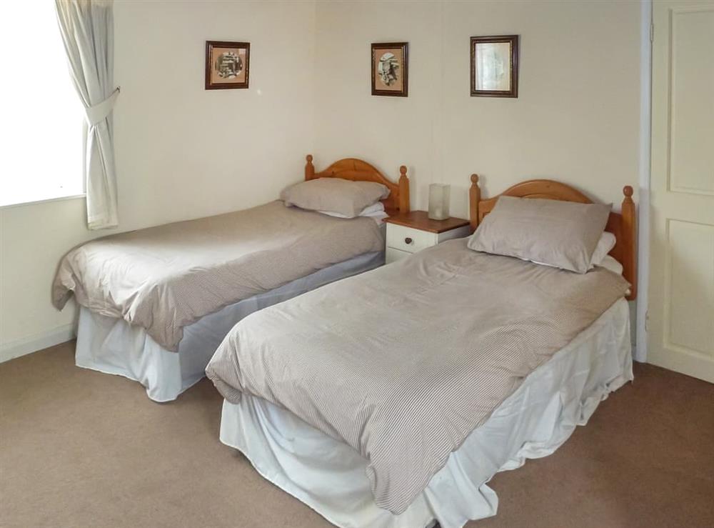 Twin bedroom at Seagull Cottage in Whitby, North Yorkshire