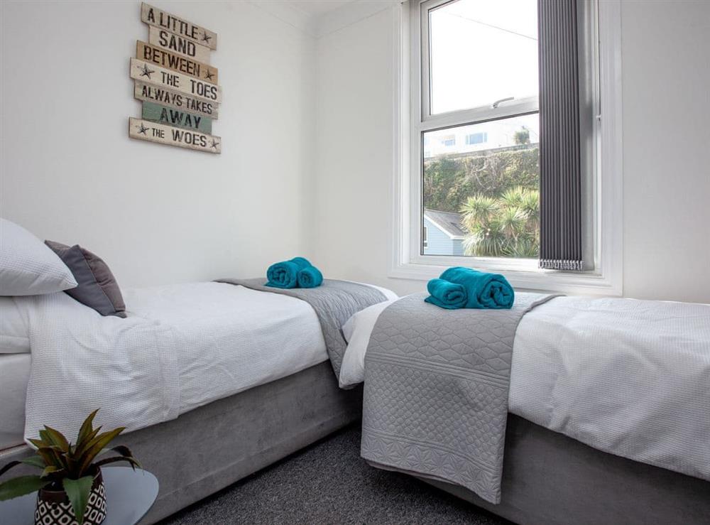 Twin bedroom at Seagulls Rest in Paignton, Devon