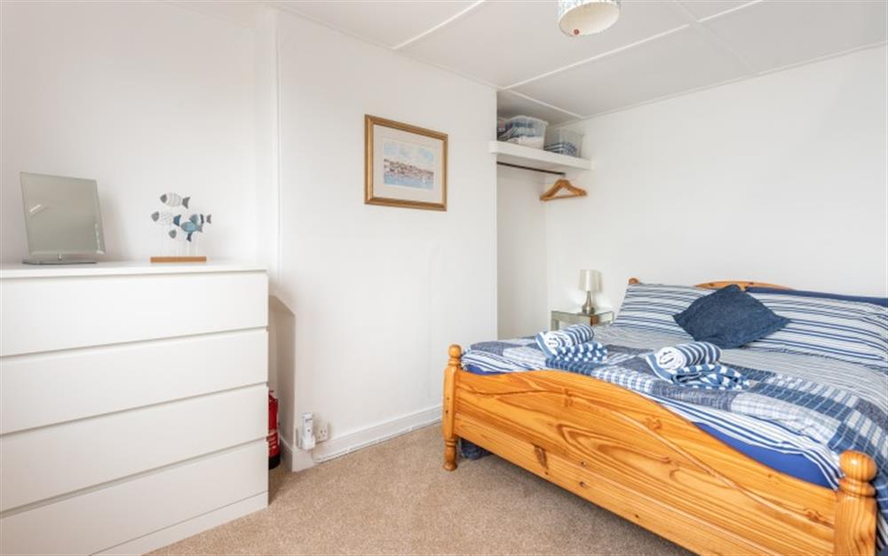 This is a bedroom at Seahorse Cottage (30 Fore Street) in Salcombe
