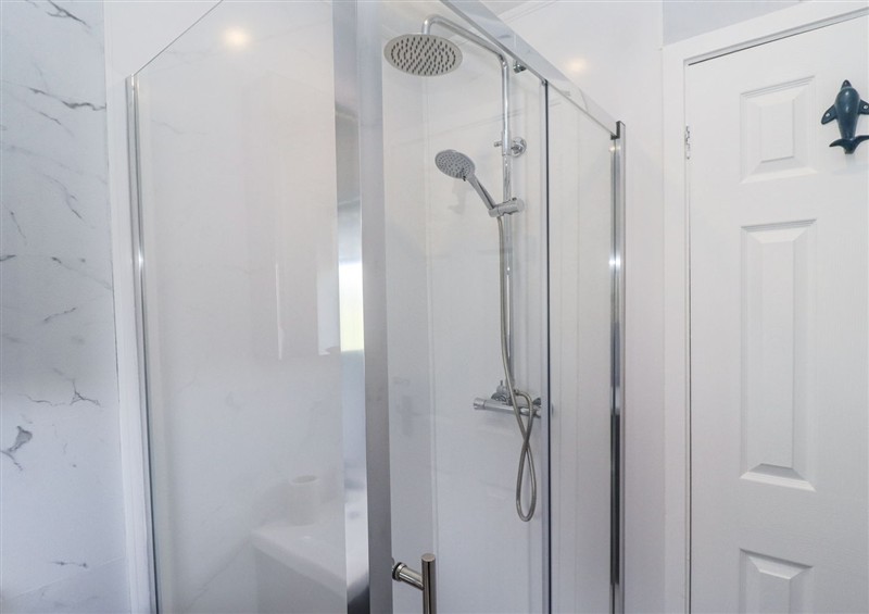 Bathroom at Seahorse Cottage, Beadnell