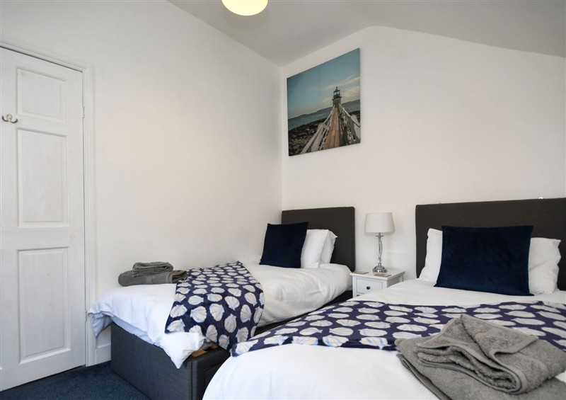 A bedroom in Seahorse (photo 2) at Seahorse, Filey