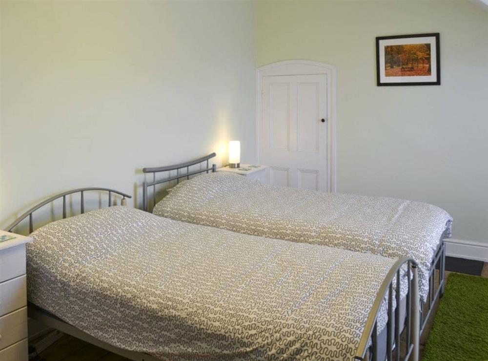 Light and airy twin bedroom at The Seahorses, 
