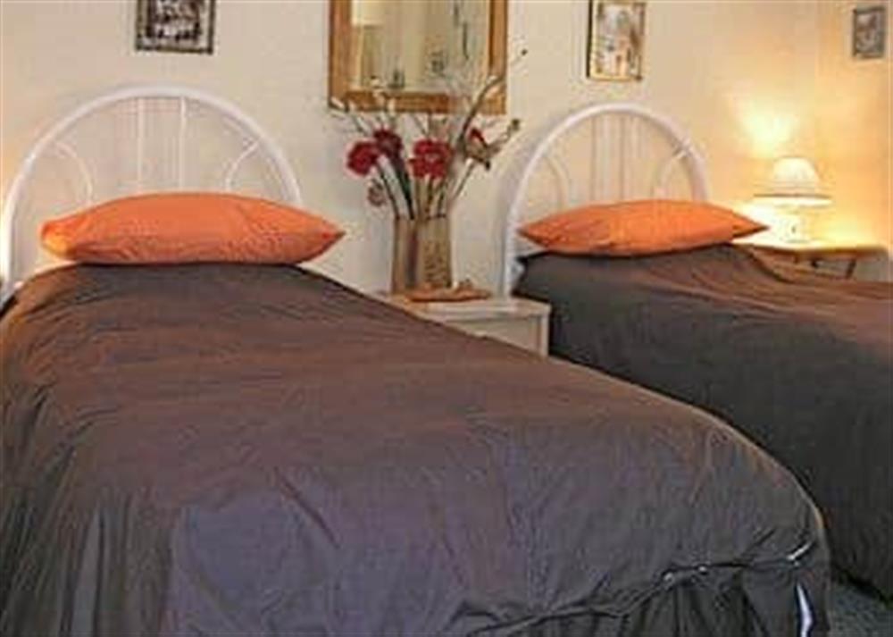 Twin bedroom