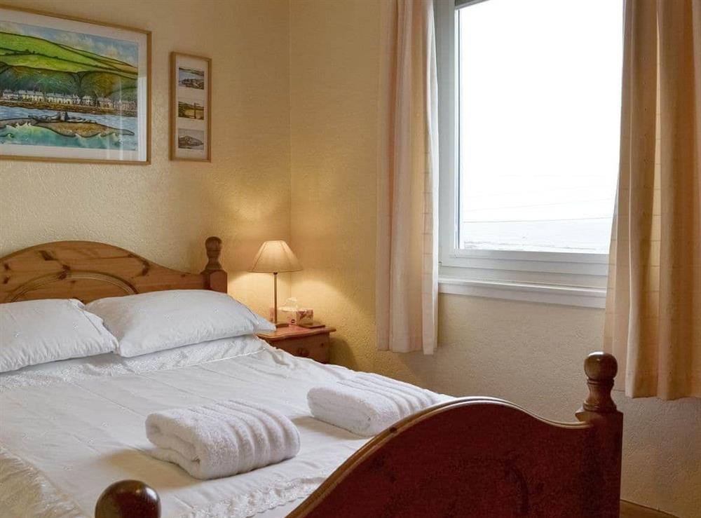 Peaceful double bedroom at Seal View in Burnmouth, near Eyemouth, Berwickshire