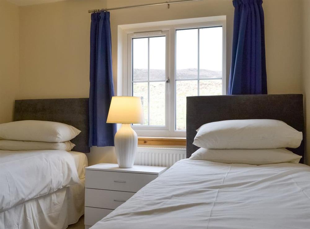 Comfortable twin bedroom at Sealladh Breagh in Glenuachdarach, Isle Of Skye