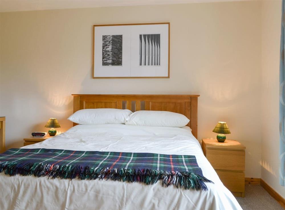 Peaceful en-suite double bedroom at Sealladh Breagh in Glenuachdarach, Isle Of Skye