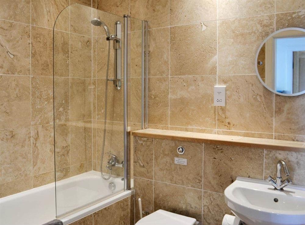 Well presented bathroom at Sealladh na Mara in Arduaine, near Oban, Argyll