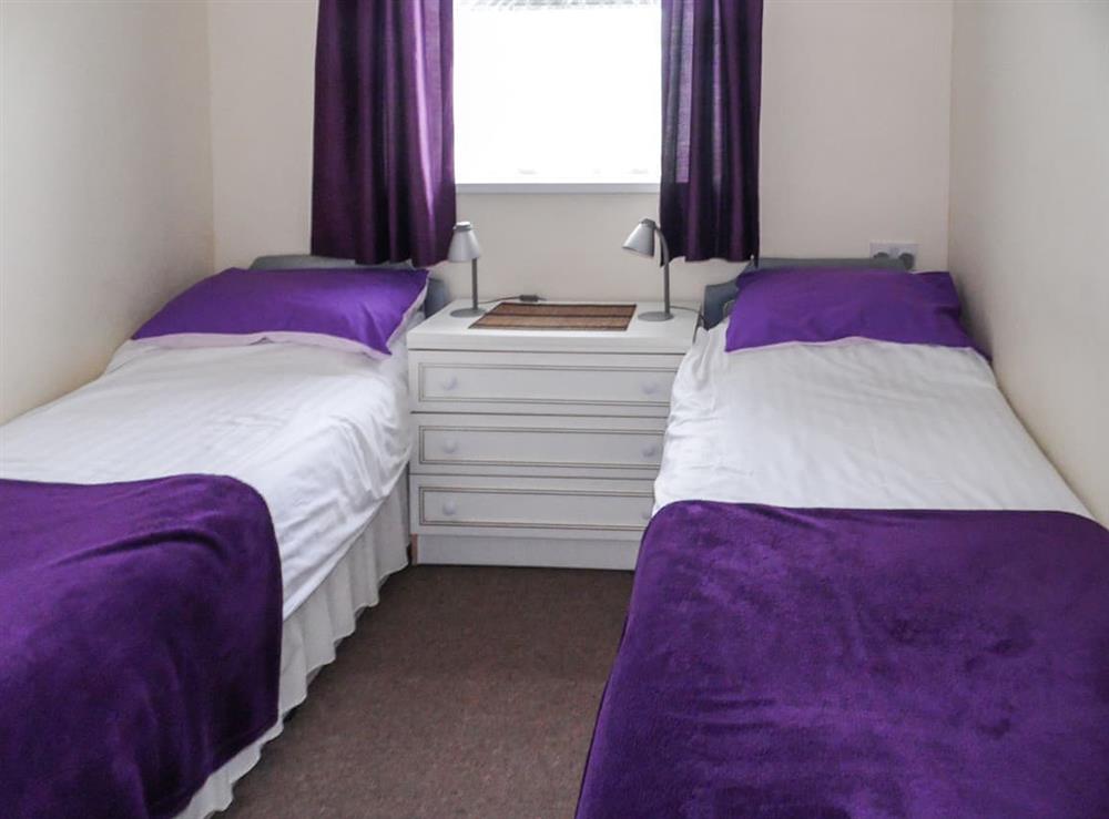 Twin bedroom at Seanicview Villa in Looe, Cornwall