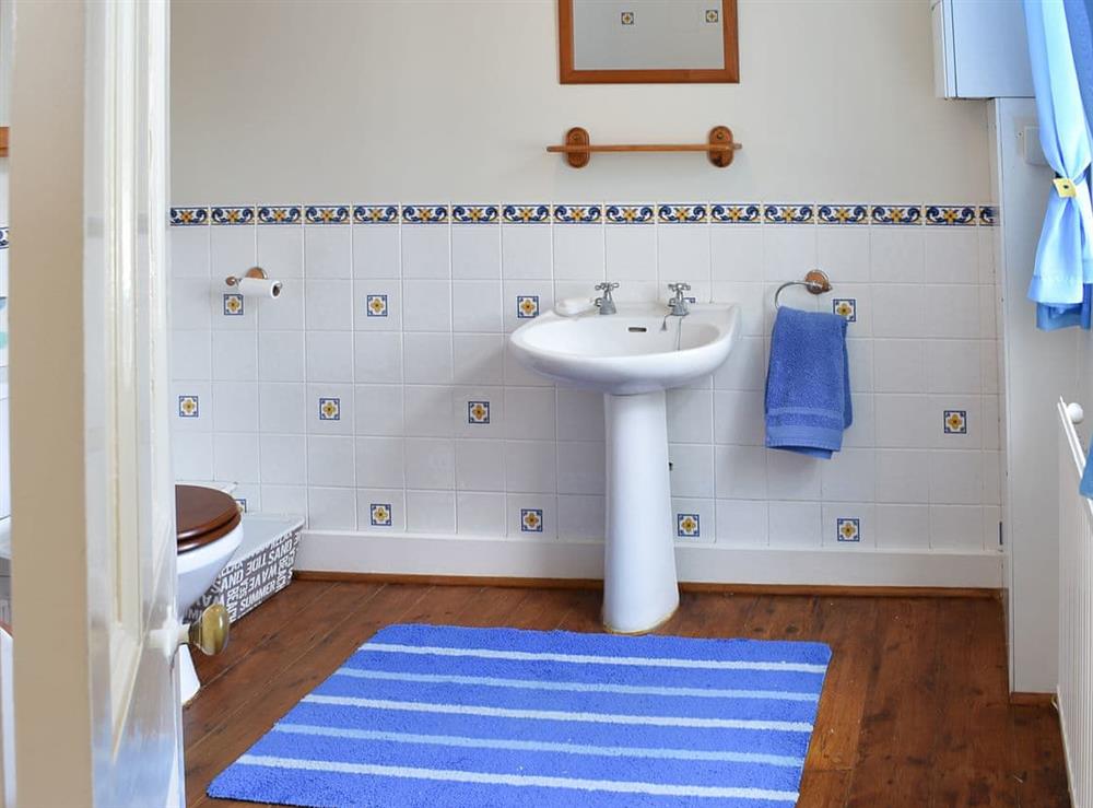 Bathroom at Seaport Cottage in Ventnor, Isle of Wight